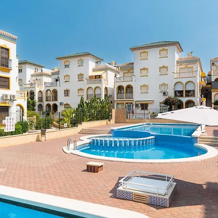 Appartement Sunny Molino Retreat With Pool & Terrace